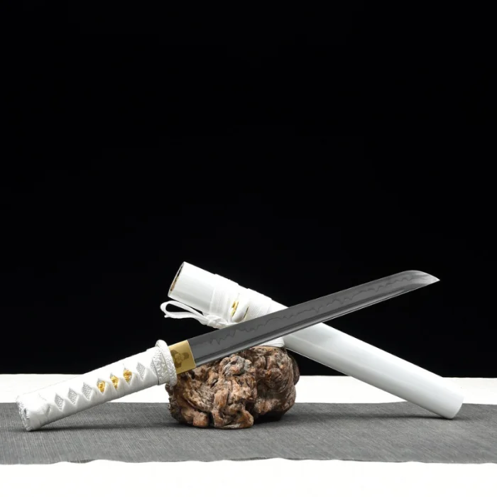 White Tanto - Image 9